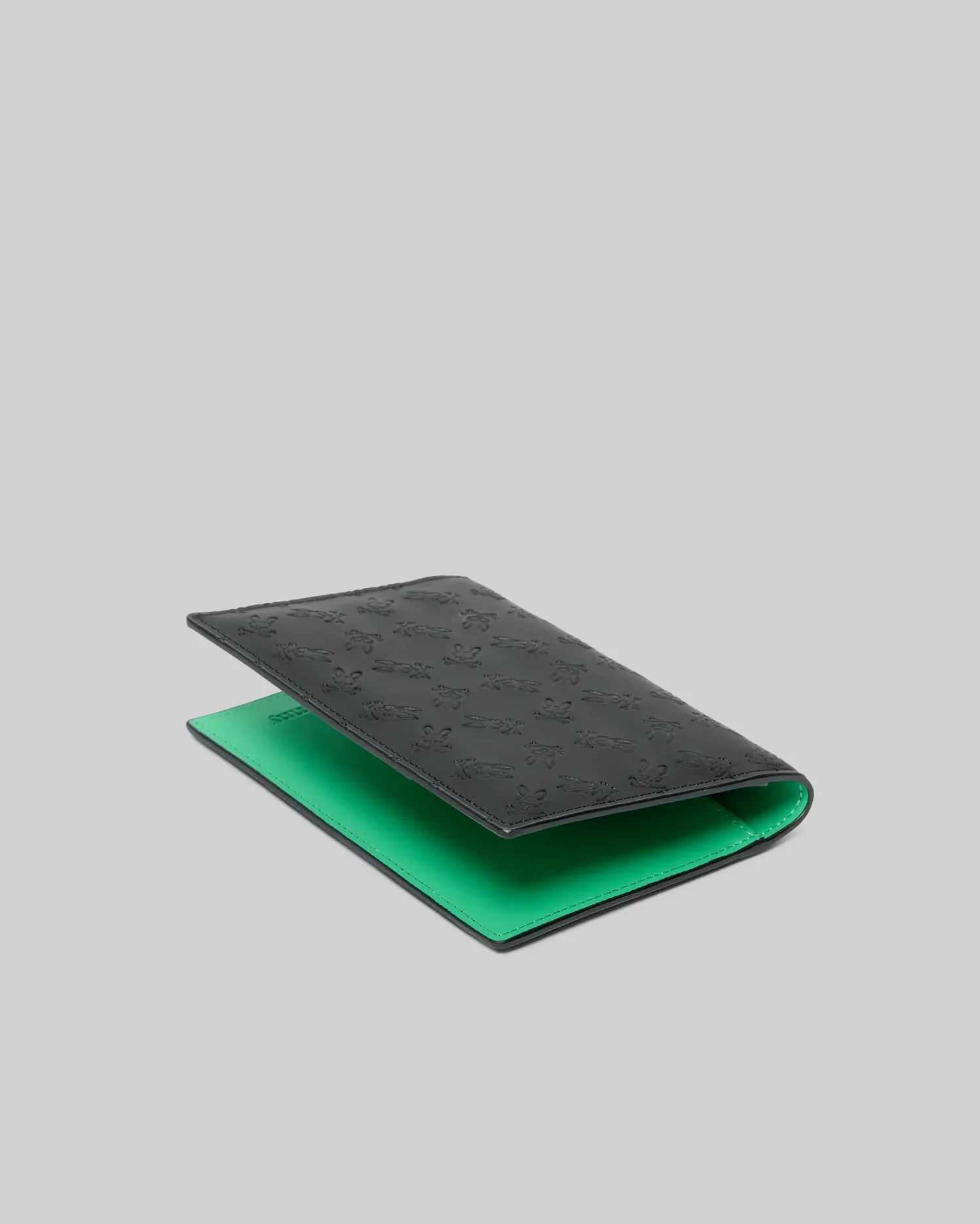 PASSPORT HOLDER - MO2400062