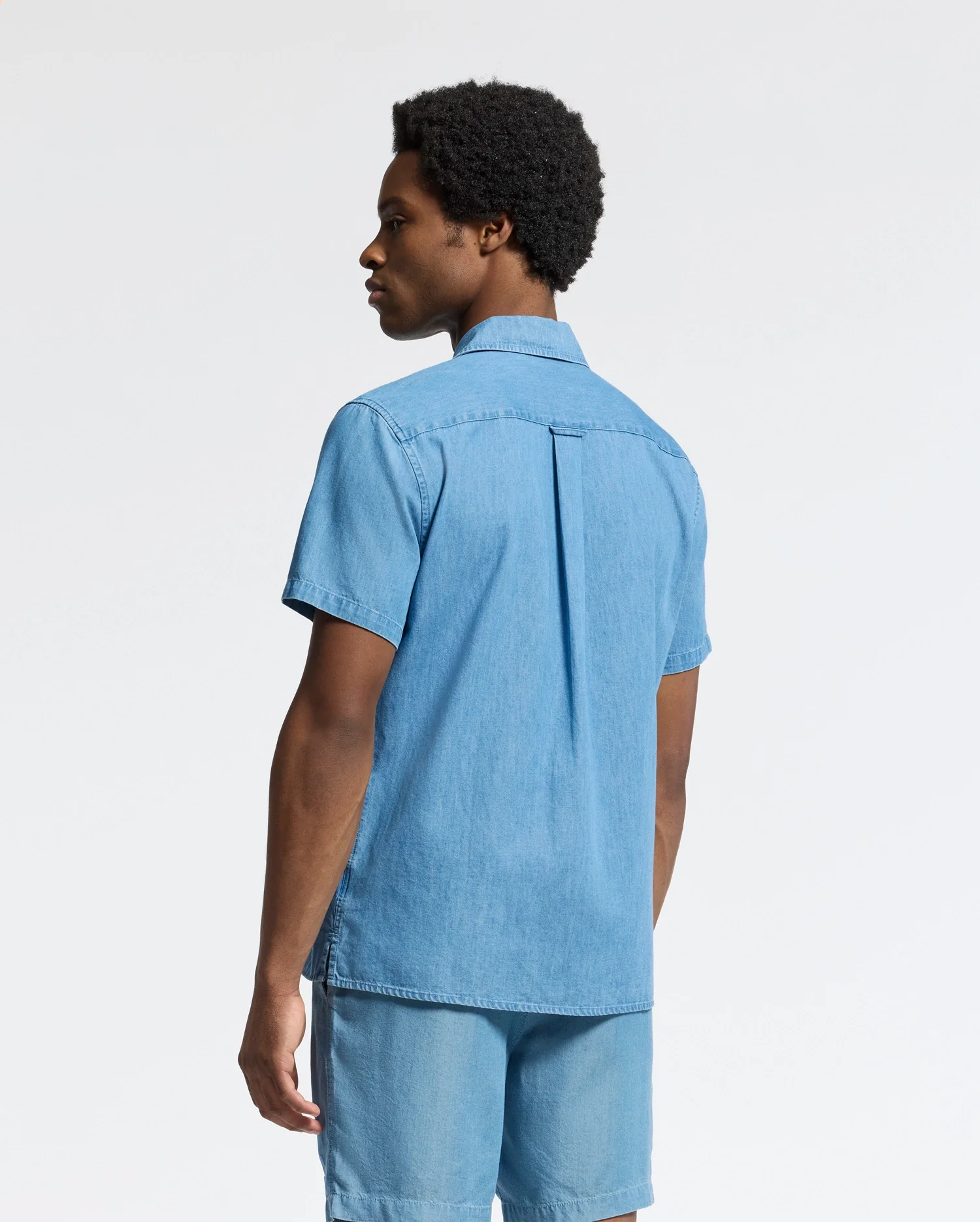 MENS KERVIN LIGHTWEIGHT DENIM WOVEN SHIRT - B6Q467F200 - Image 4
